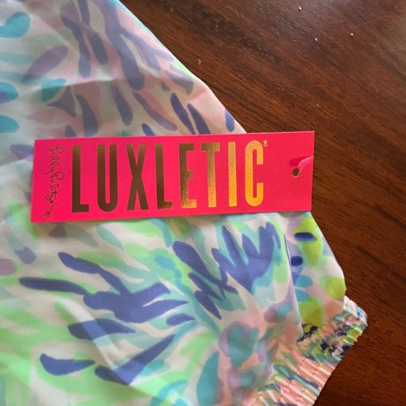 Lilly Pulitzer Luxletic Shell of a Party Ocean Trail Shorts - Picture 3 of 6